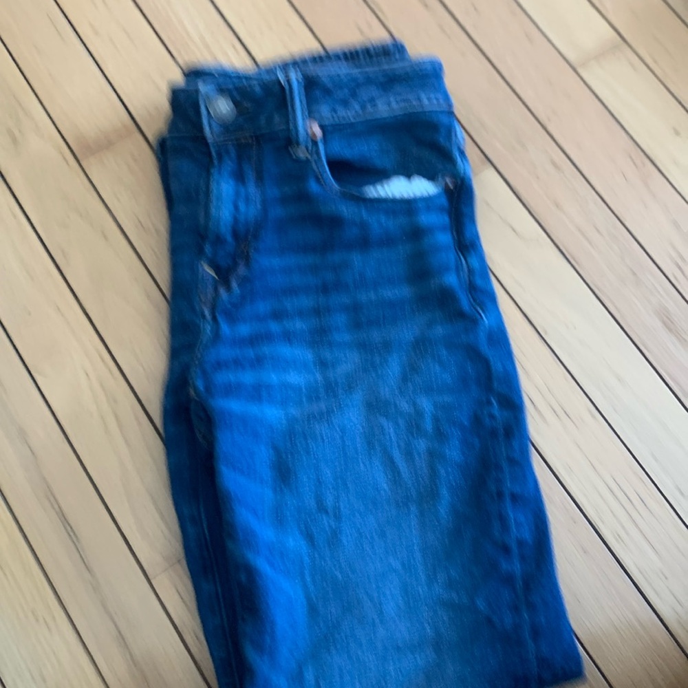 American Eagle men’s jeans size waist 29 length 32
Good condition.